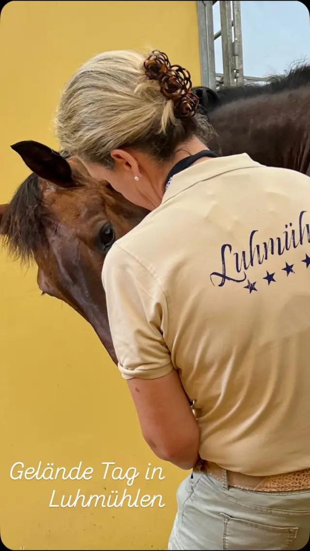 My first time out being a crew member on the Cross Country Day @malin_hansen_hotopp 
The horses 🦄💞🐴 did amazing and I am so grateful to have been a tiny puzzle piece with #equigetic on the Event @luhmuehlen 
It was so much fun - thank you everyone for your trust and friendship 🙏😁